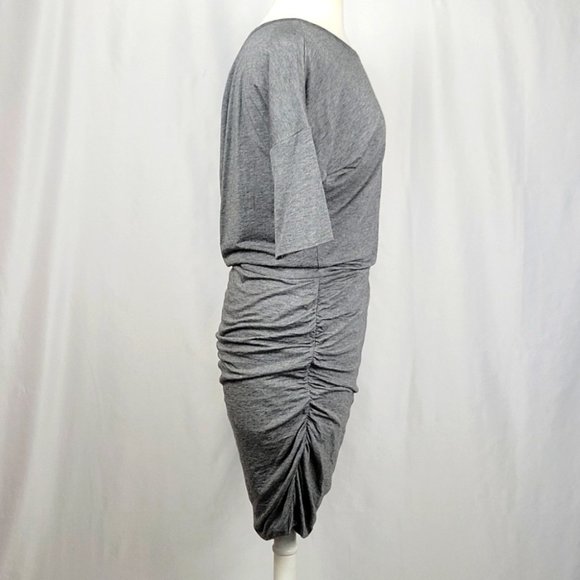 Athleta Solstice Tee Short Sleeve Athleisure Exercise Light Gray Size Medium NWT - Picture 5 of 11